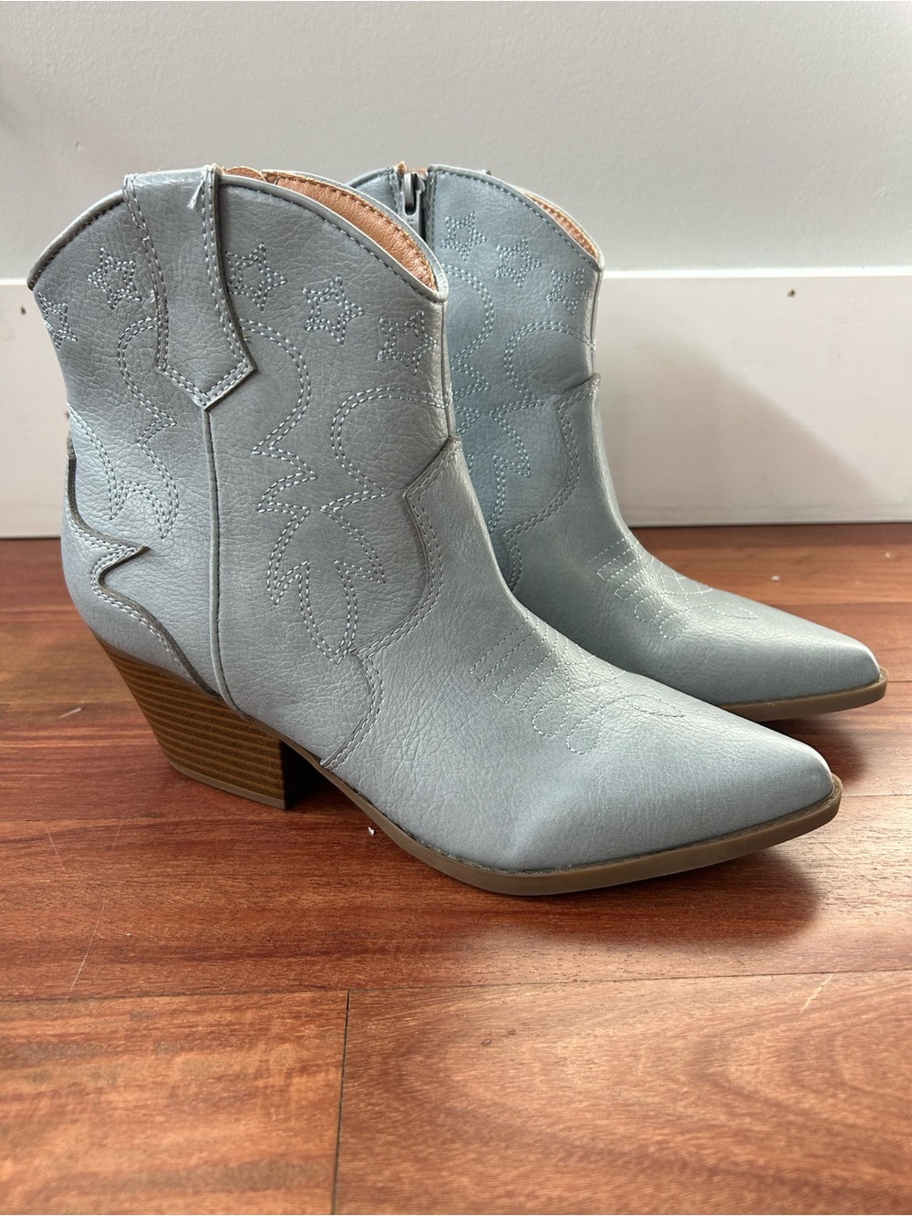 🤠 Indigo Rd. Alydia Western Short Cowboy Boots – NWOB Blue 🩵